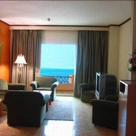 Grand Albatros Port Said Hotel Room photo